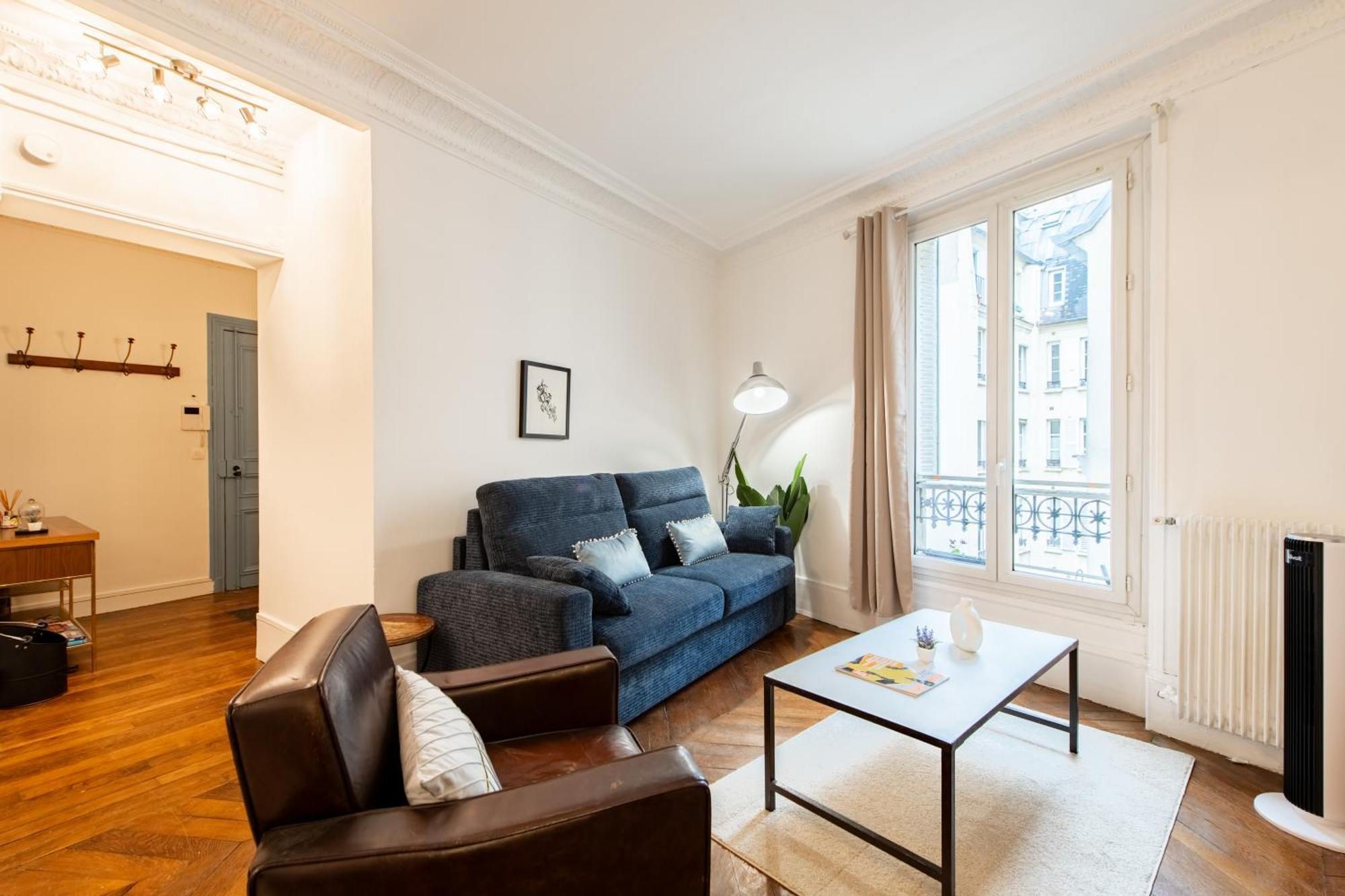 Stylish 2-bedroom Near The Famous Moulin Rouge Appartamento Parigi