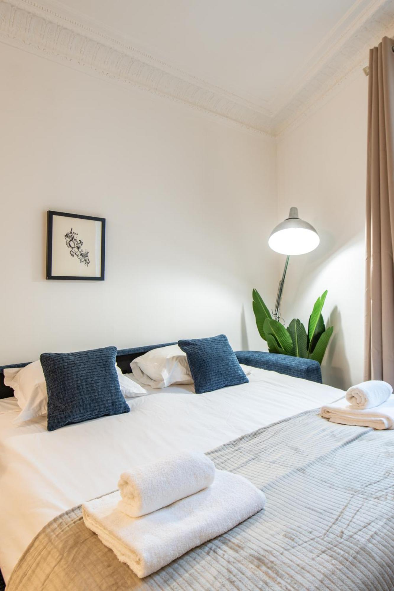 Stylish 2-bedroom Near The Famous Moulin Rouge Parigi