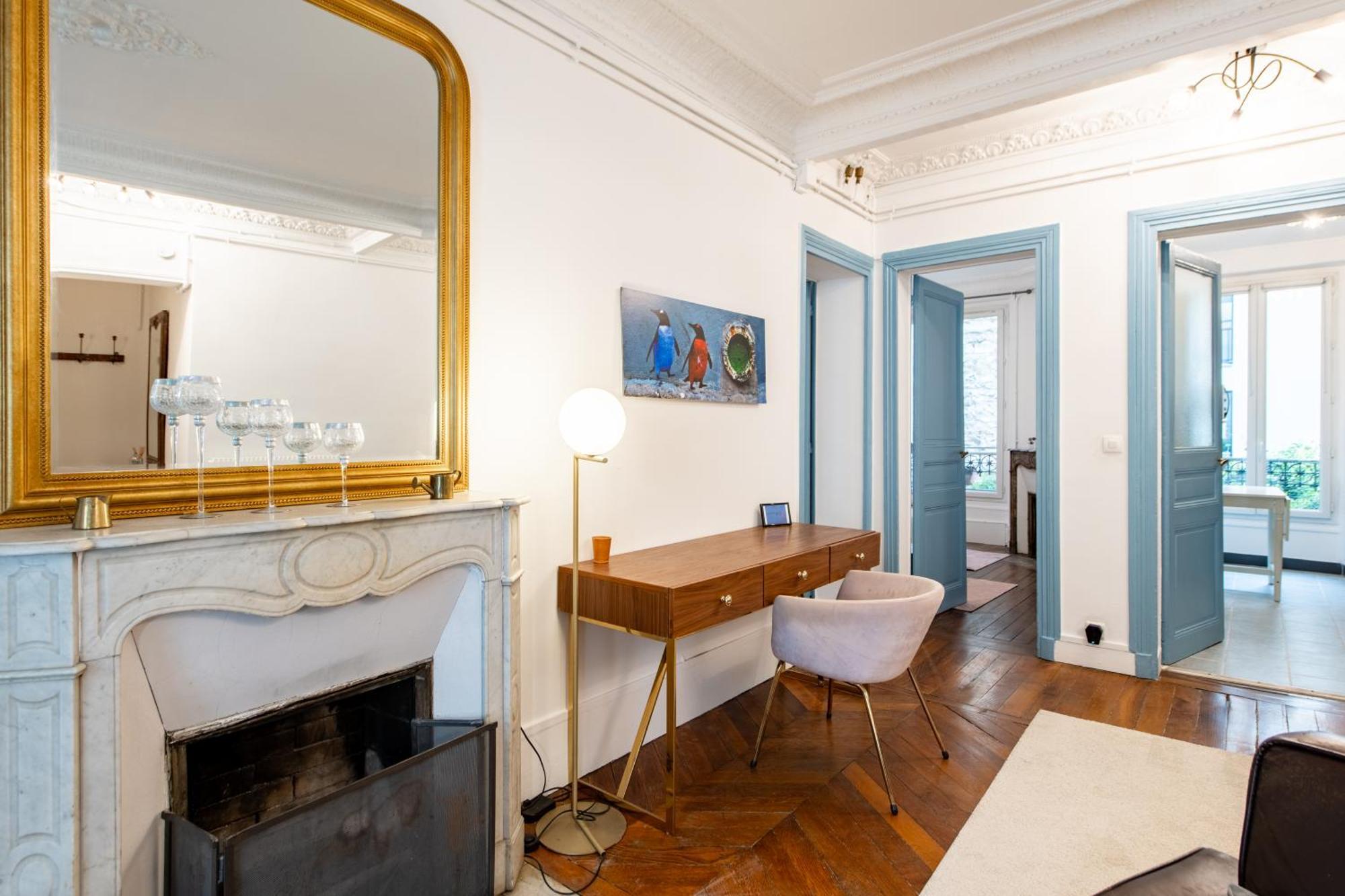 Appartamento Stylish 2-bedroom Near The Famous Moulin Rouge *
