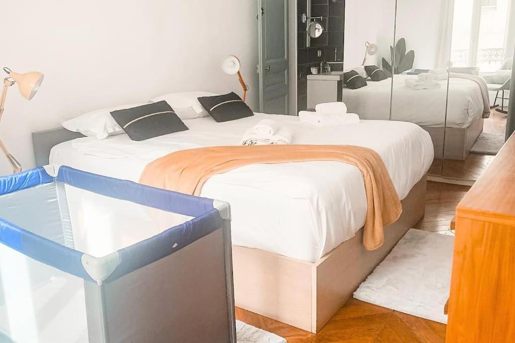 Stylish 2-bedroom Near The Famous Moulin Rouge * Parigi
