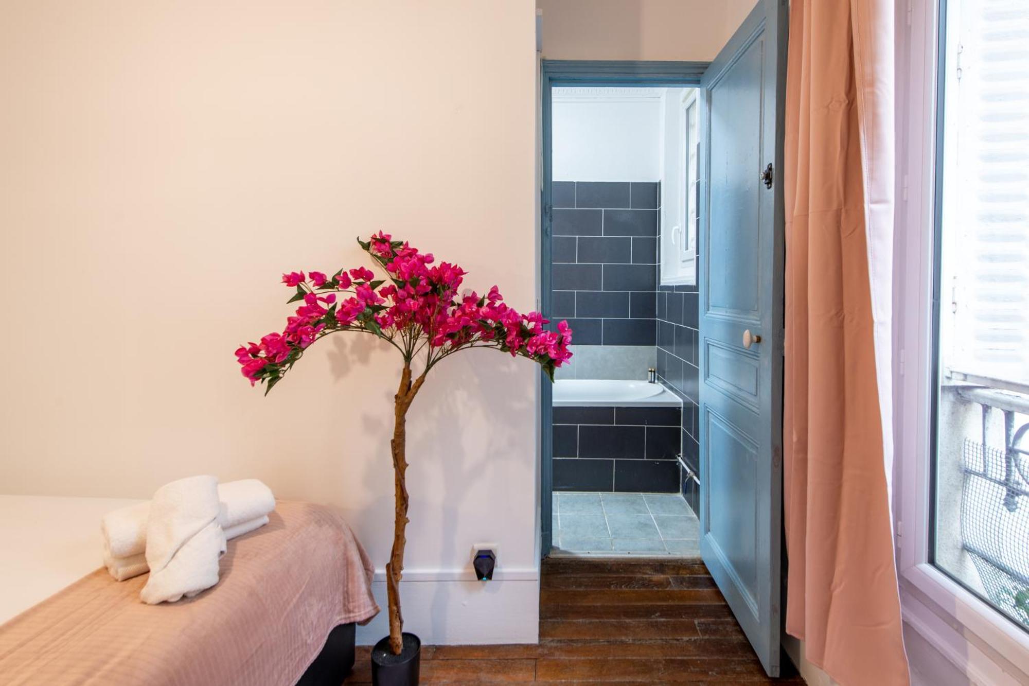 Appartamento Stylish 2-bedroom Near The Famous Moulin Rouge