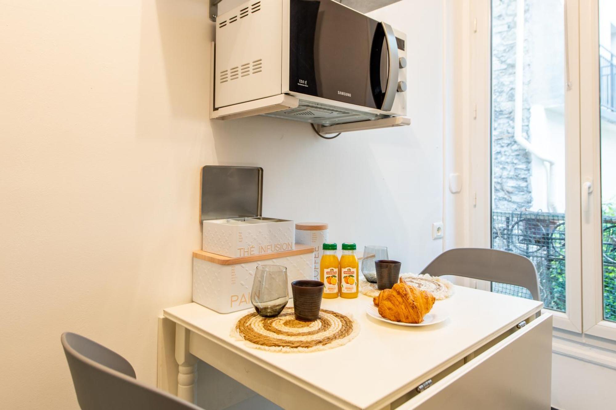 Appartamento Stylish 2-bedroom Near The Famous Moulin Rouge Parigi