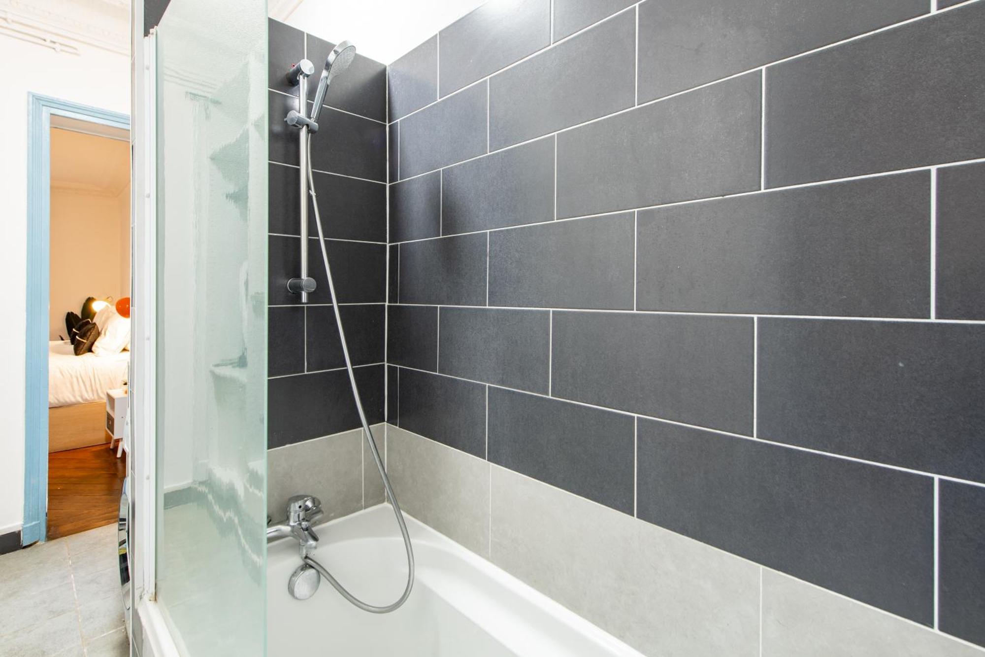 Stylish 2-bedroom Near The Famous Moulin Rouge Appartamento