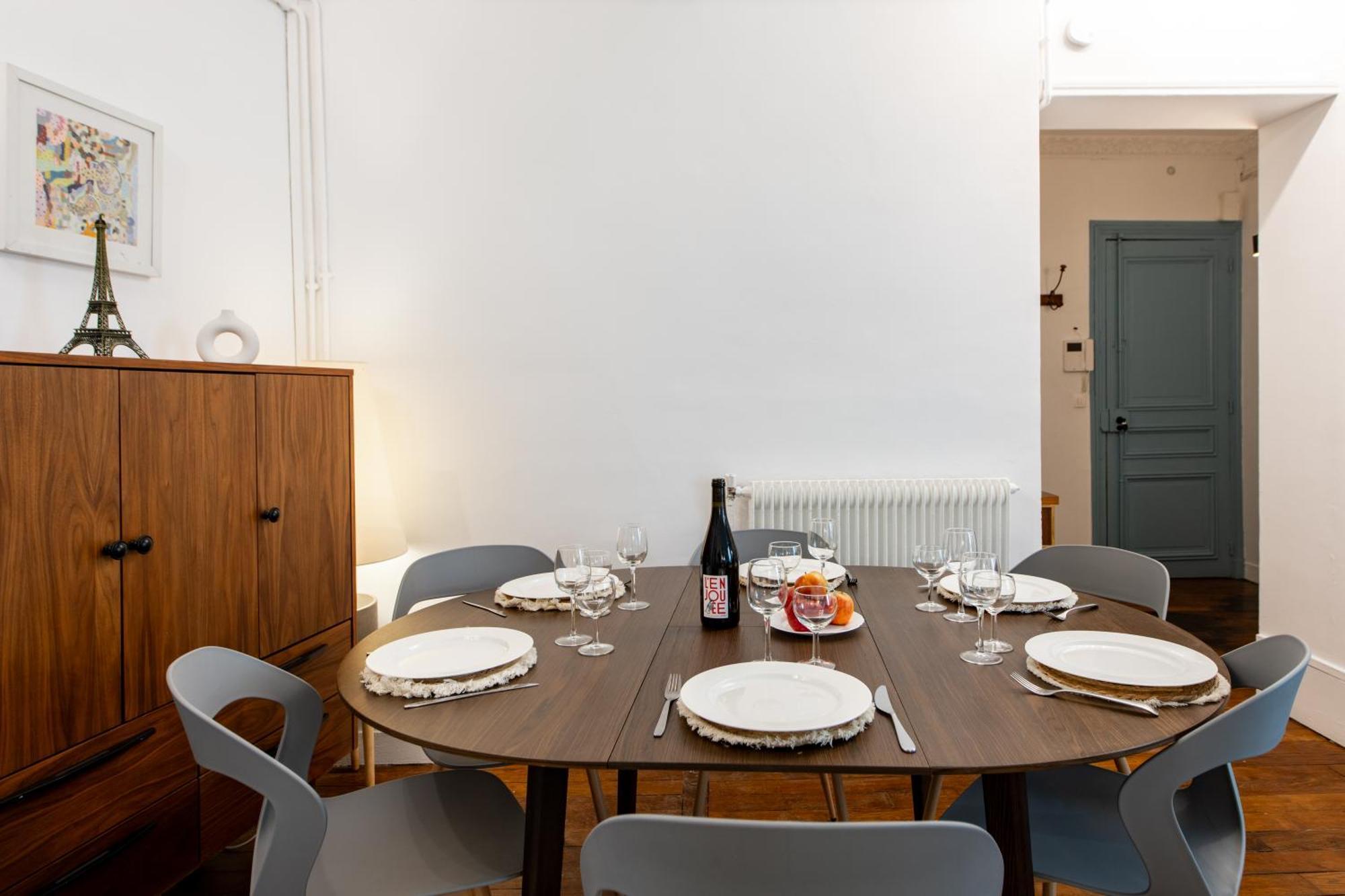 Stylish 2-bedroom Near The Famous Moulin Rouge Appartamento *