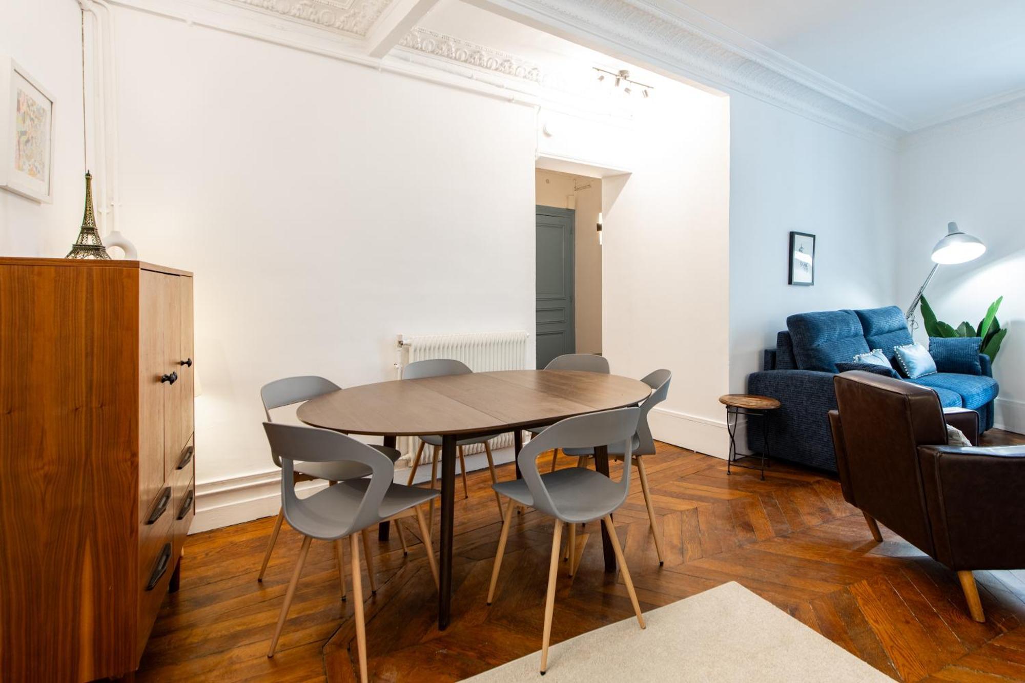 Stylish 2-bedroom Near The Famous Moulin Rouge * Parigi
