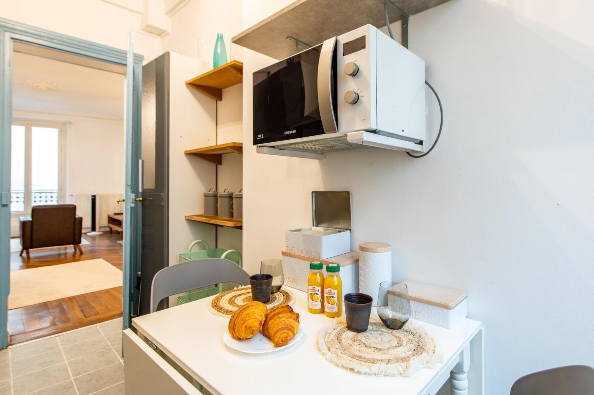 Appartamento Stylish 2-bedroom Near The Famous Moulin Rouge