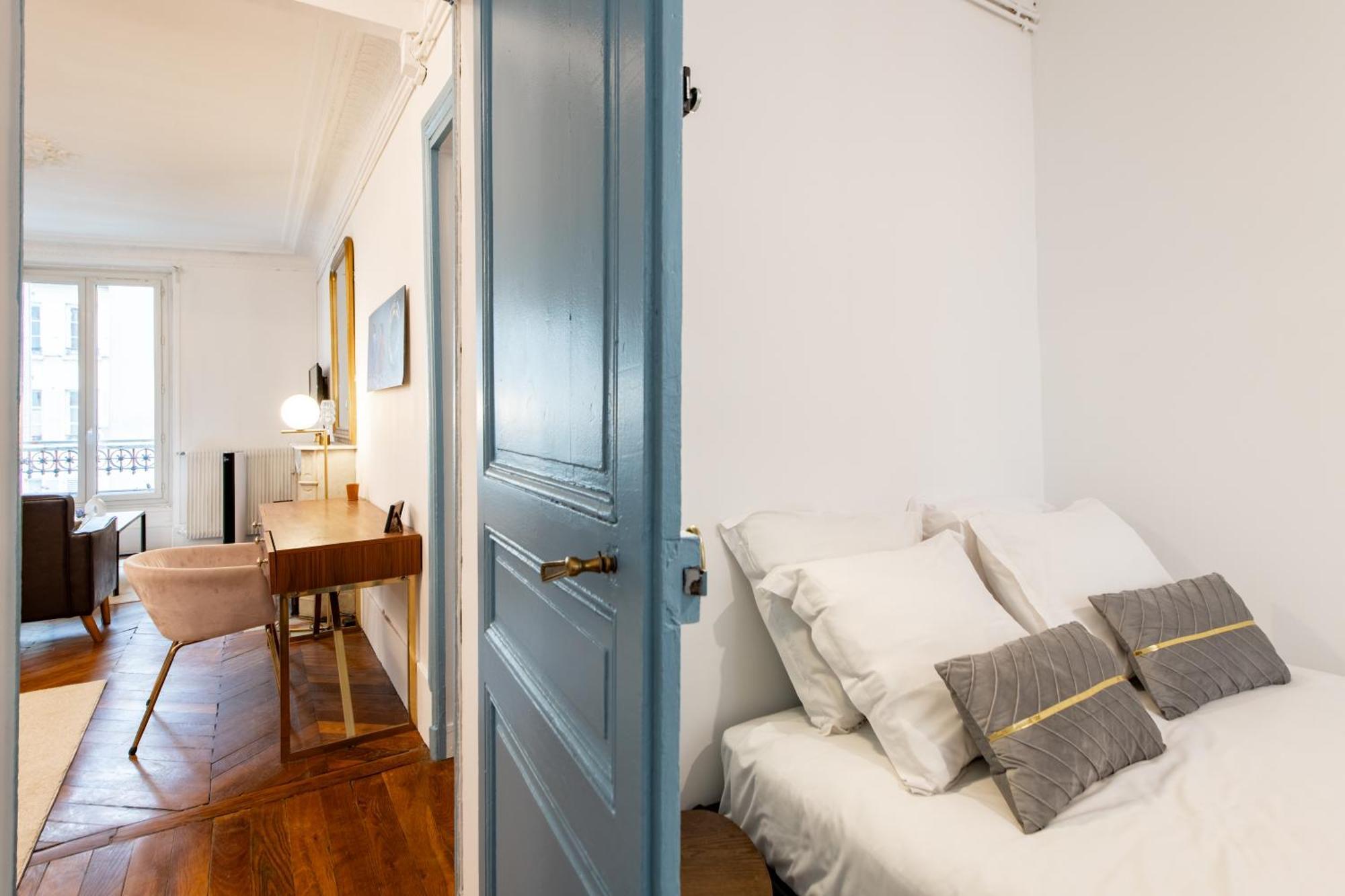 Stylish 2-bedroom Near The Famous Moulin Rouge * Parigi